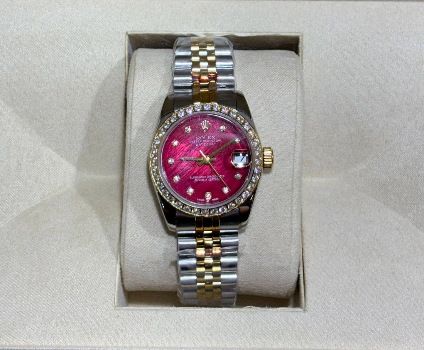 Rolex
Women ... ……31mm---🌹🌹🌹
240 dhs🗽
Zain108