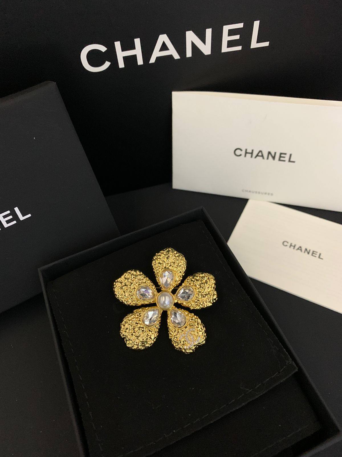 Chanel
55 dhs❣️
_With_
*Box* 📦✅
🎁🎁🎁
Zain89
♥️♥️♥️