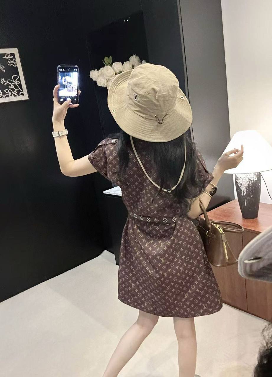 *New collections🥰💕
210 dhs🇦🇪🇦🇪
*good quality
*Sizes:S M L *
*AVAILABLE NOW*
Zain231
♥️♥️♥️