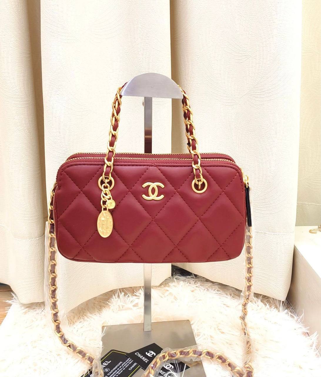 CHANEL NEW CAME GOOD QUALITY WITH BOX
90 dhs🇦🇪🇦🇪
Zain295
♥️♥️♥️