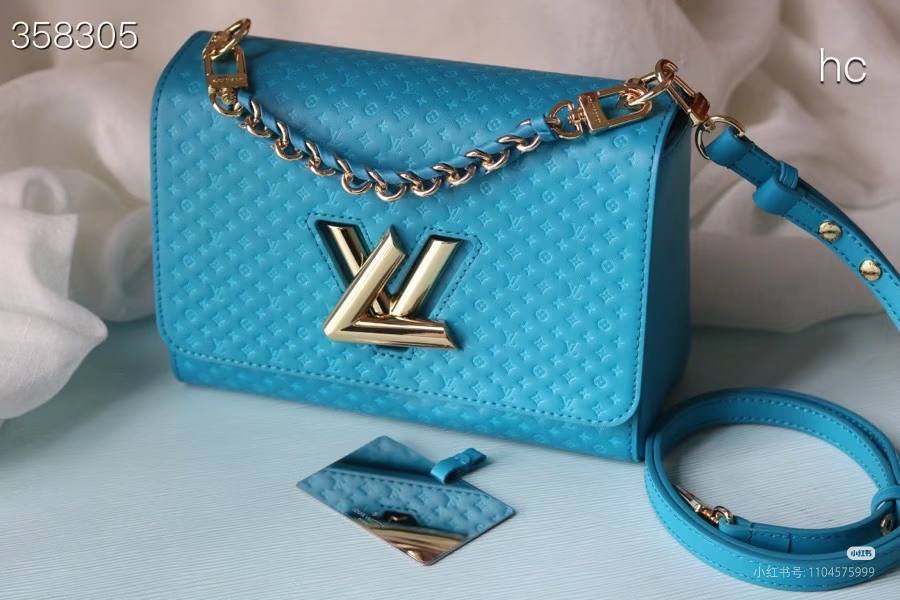 LV
Master🌺
350 dhs✅
Zain10
♥️♥️♥️