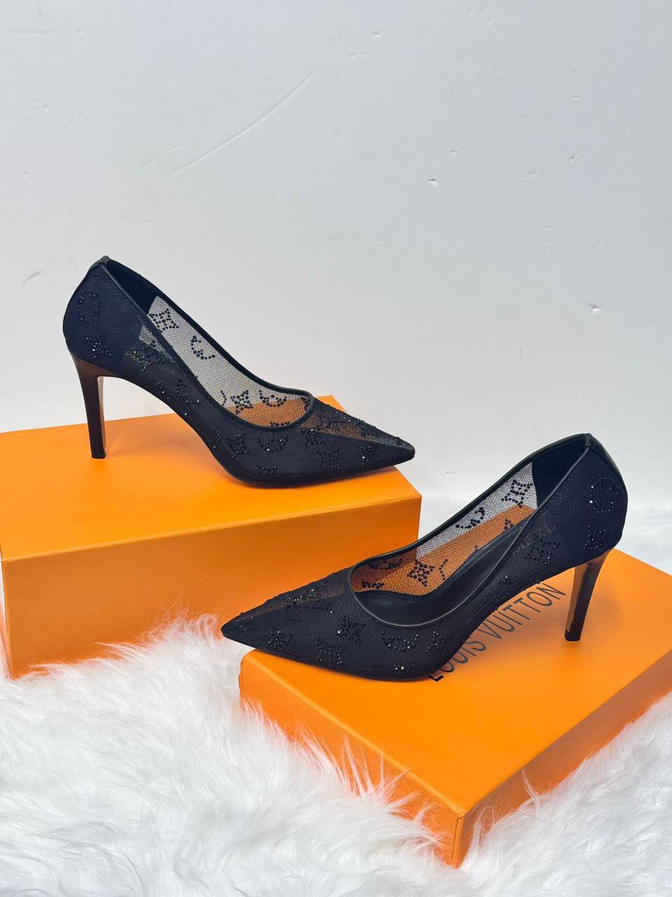 𝗟𝗩 𝗡𝗘𝗪 𝟳𝗖𝗠
💯high quality
Size 36-37-38-39-40-41
115 dhs❣️
Zain86
♥️♥️♥️