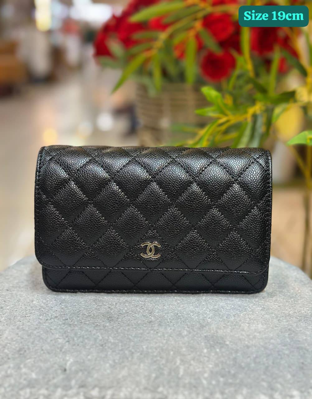 Chanel
Good quality
with box
🎁🎁🎁
90 dhs🌺
Zain186
♥️♥️♥️