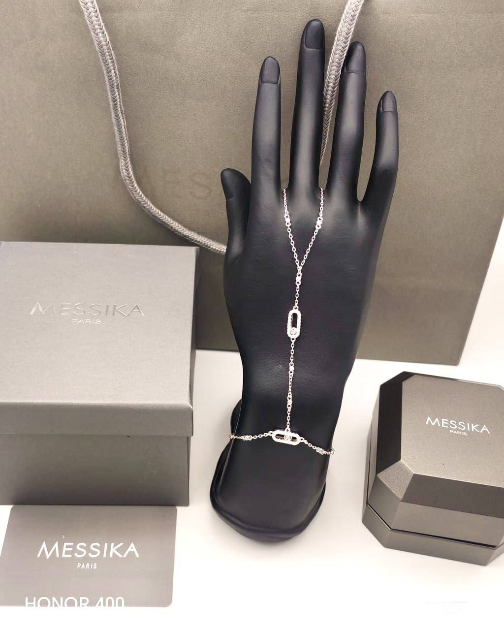 Messika hand chain
75 dhs🇦🇪🇦🇪
Zain122
♥️♥️♥️