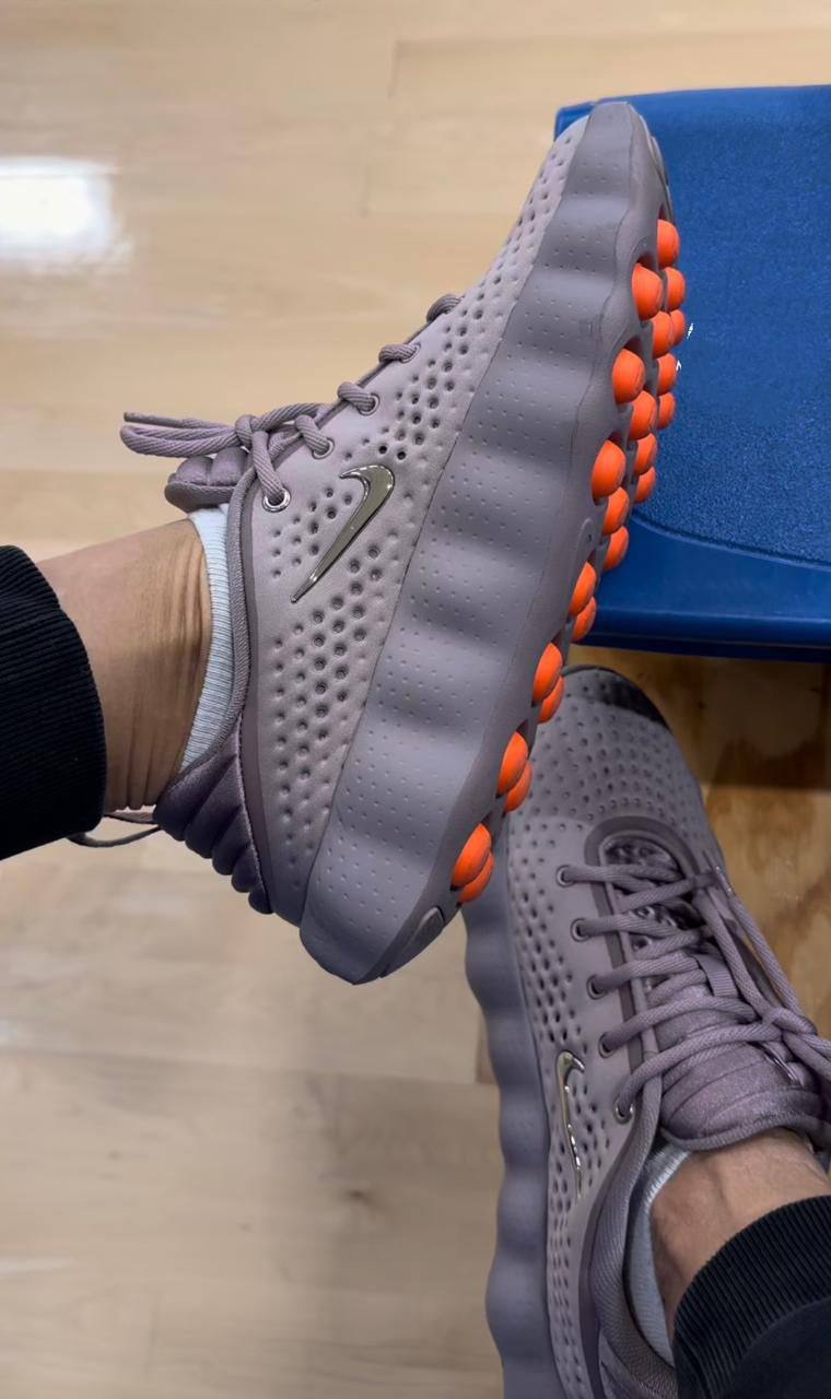 Nike Mind 002,
Size 36 to 40 ,
260 dhs❣️
Zain196
♥️♥️♥️