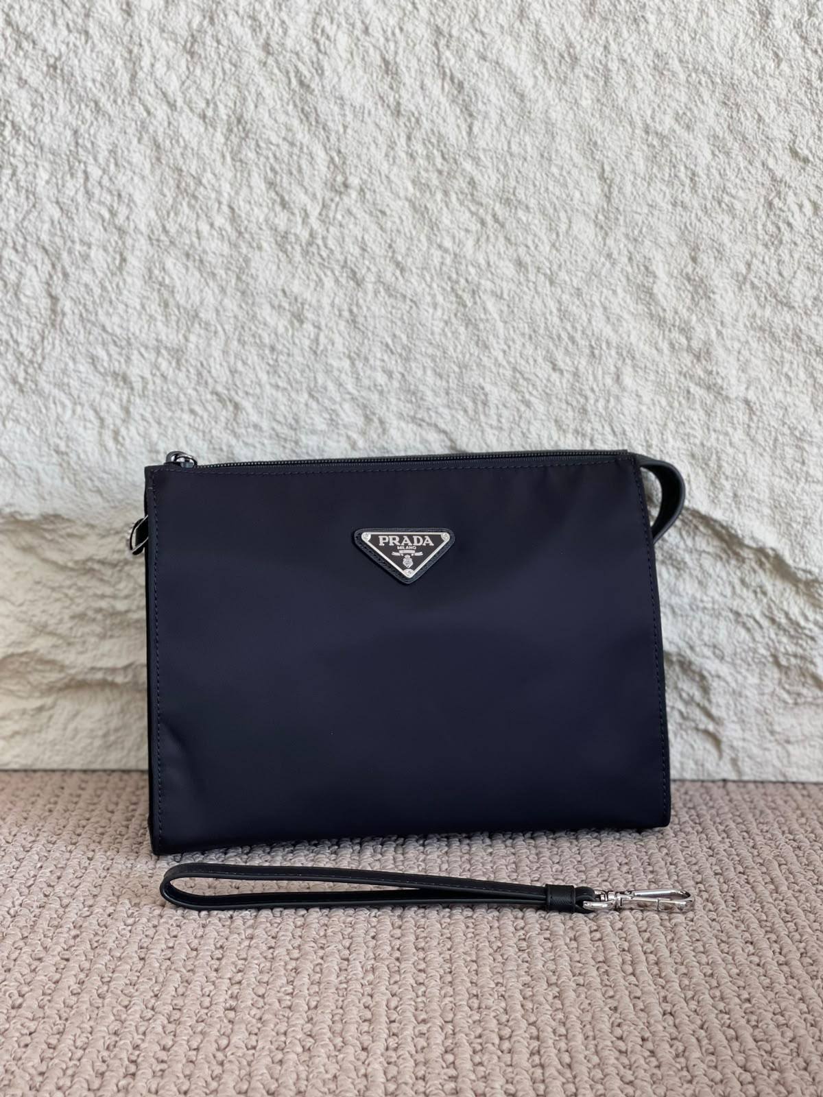 PRADA
Master Quality
410 dhs🇦🇪🇦🇪🇦🇪
Zain179
♥️♥️♥️
