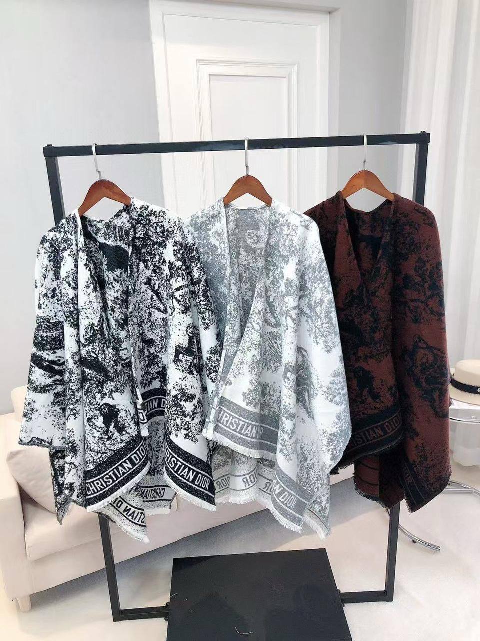 For winter big scarf 🛍️🧚♀️🧚♀️
Free size 
150 dhs🪙
Master Good pualiit
Zain231
♥️♥️♥️