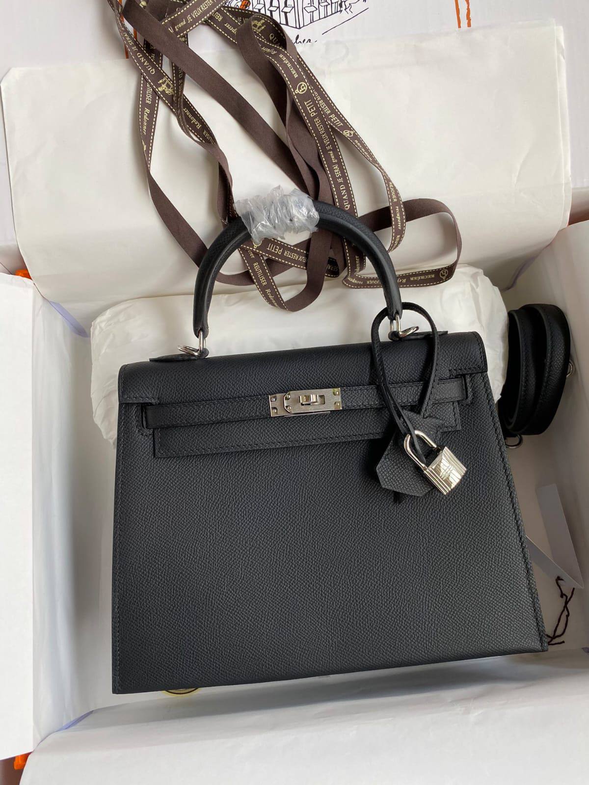 *Hermes Kelly ✅*
*Size 25 cm*
For Price 👇 WTSP Text Zain 0568585901
Zain274
♥️♥️♥️