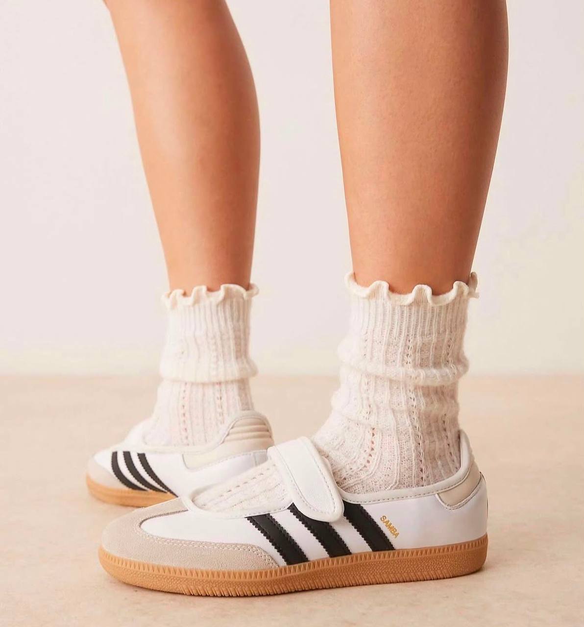 adidas Samba Jane White Black Gum ,
Size 36-41 ,
200 dhs🇦🇪🇦🇪
Zain18
♥️♥️♥️