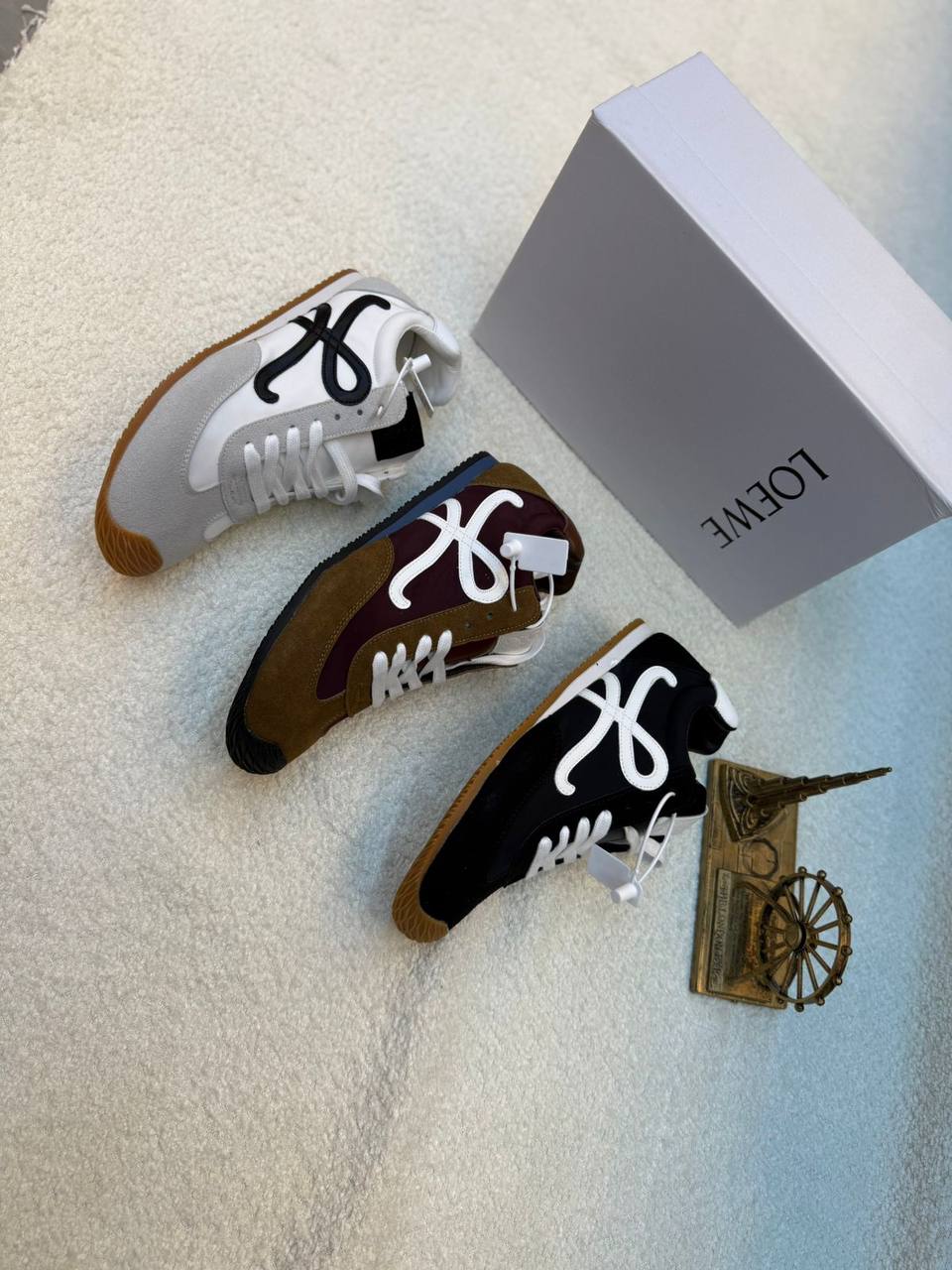 New. LOEWE shoes
Size . 36. to 41
140 dhs🪙🌨️
Zain80
♥️♥️♥️
