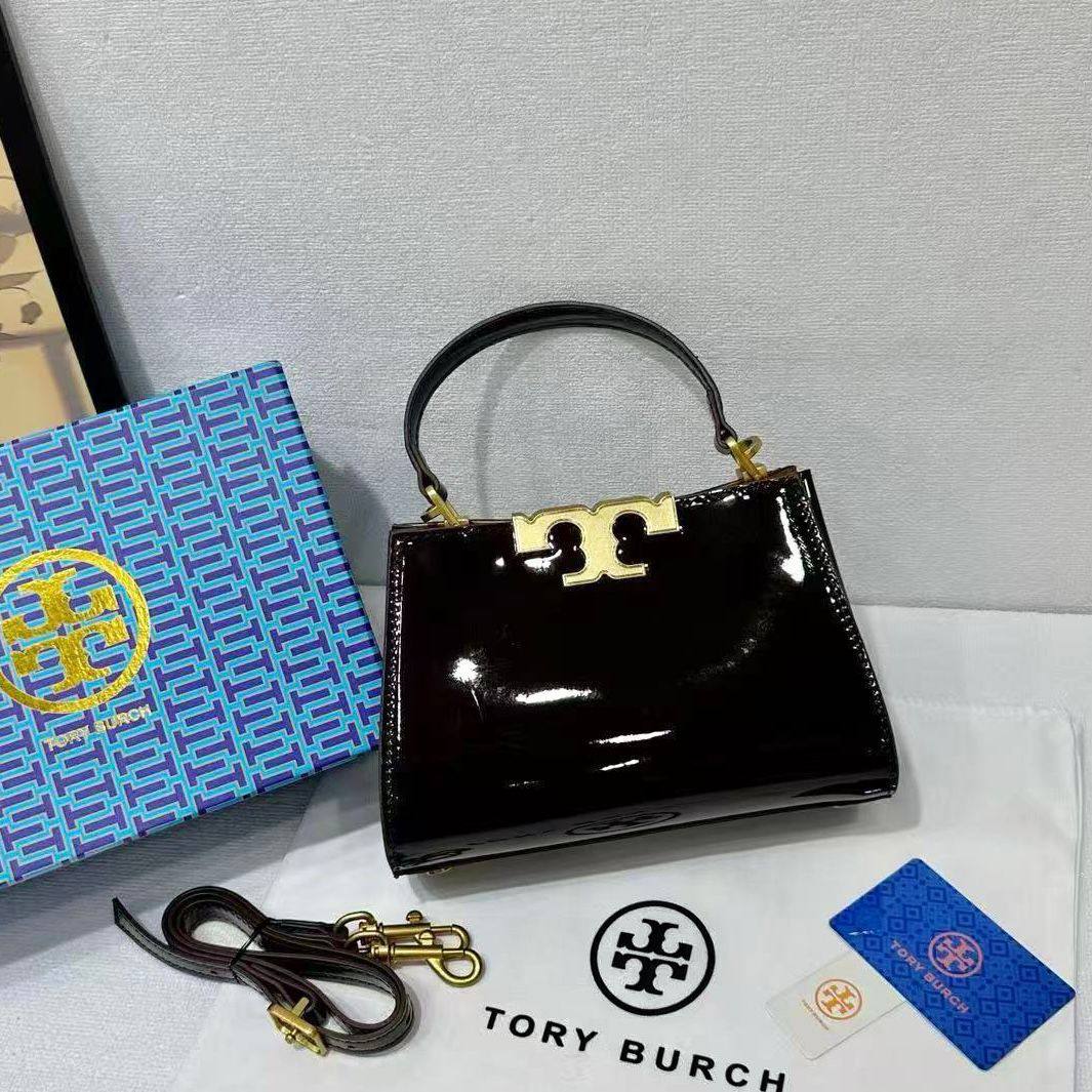 TORY BURCH
NEW CAME GOOD QUALITY
WITH BOX
🎁🎁🎁
90 dhs✅
Zain39
♥️♥️♥️