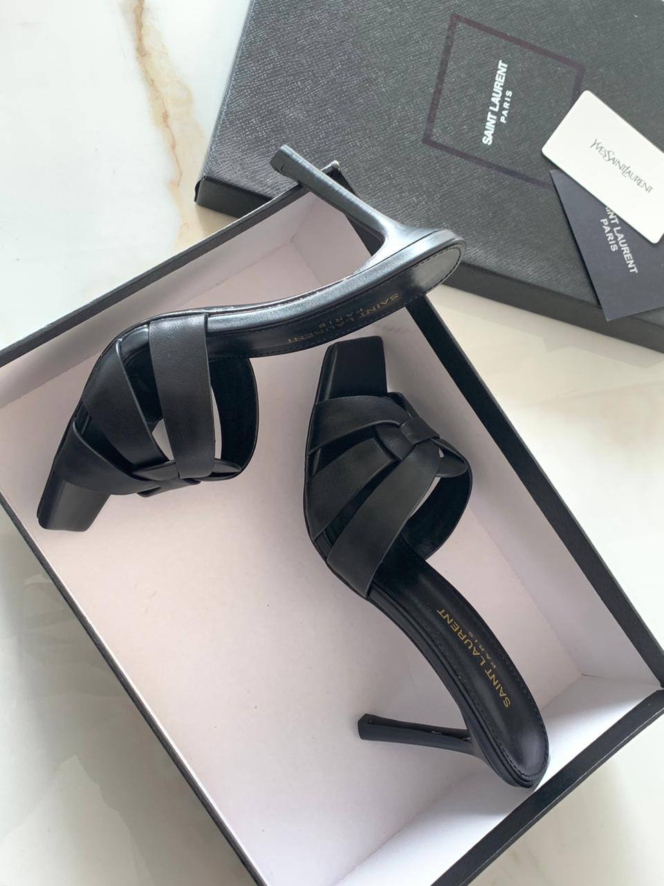 YSL
AAA master quality
Size 36……..41
450 dhs✅
Zain180
♥️♥️♥️