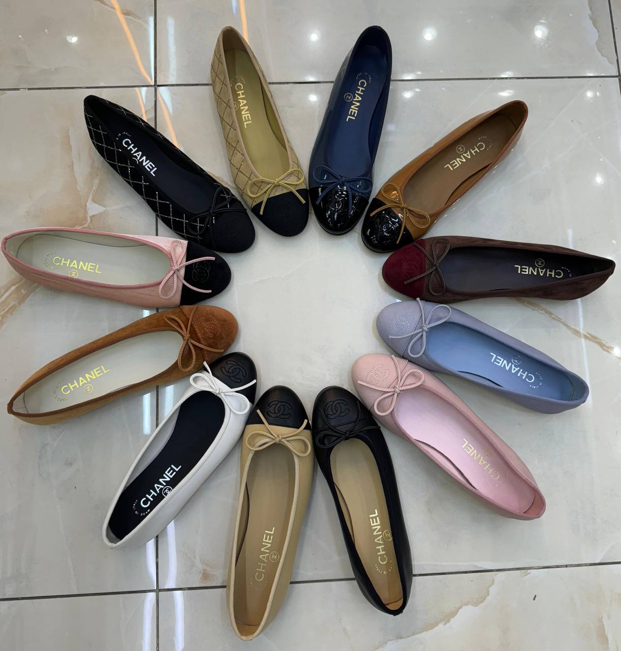 *Chanel *❤️
*master quality*❤️
*size: 36 to 42*❤️
*price: 330 dhs🪙🌨️*❤️
Zain119
♥️♥️♥️