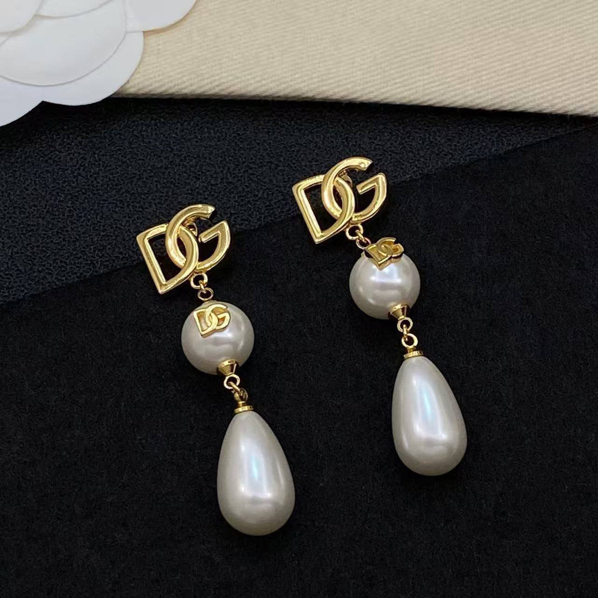 D&G Earrings 💕
Master quality
55 dhs🇦🇪. normal box 📦
Zain48
♥️♥️♥️