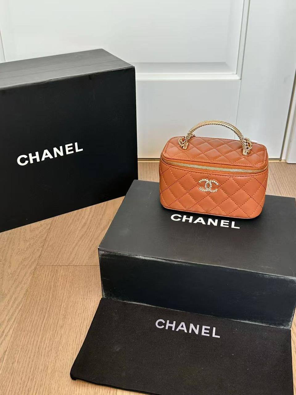 Chanel
Master
17cm
250 dhs🪙🌨️
Zain228
♥️♥️♥️