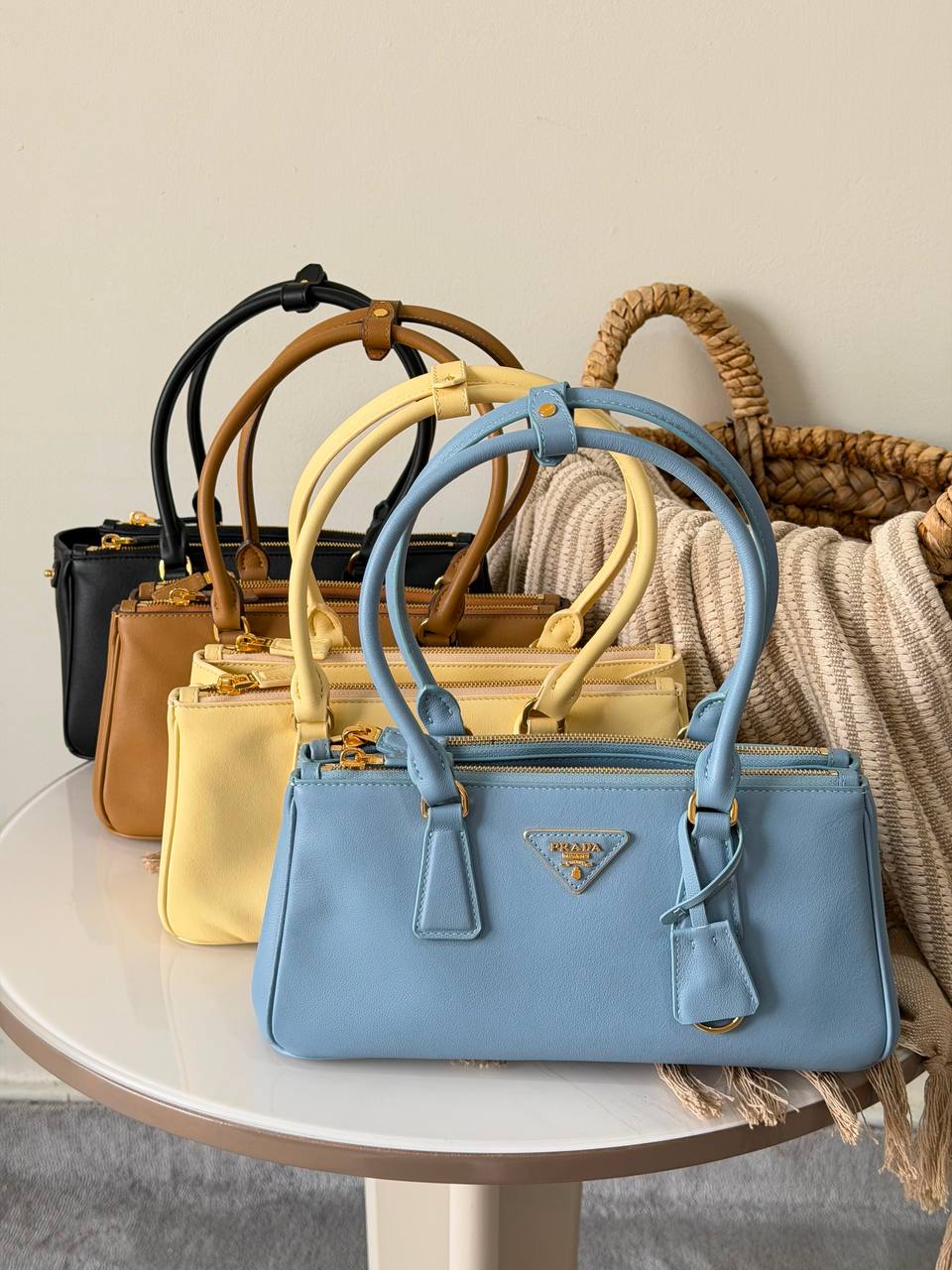 Prada
Super master quality
For Price 👇 WhatsApp✅
0568585901
0507557372
0552275751 Owner Zain 👌
Zain315
♥️♥️♥️