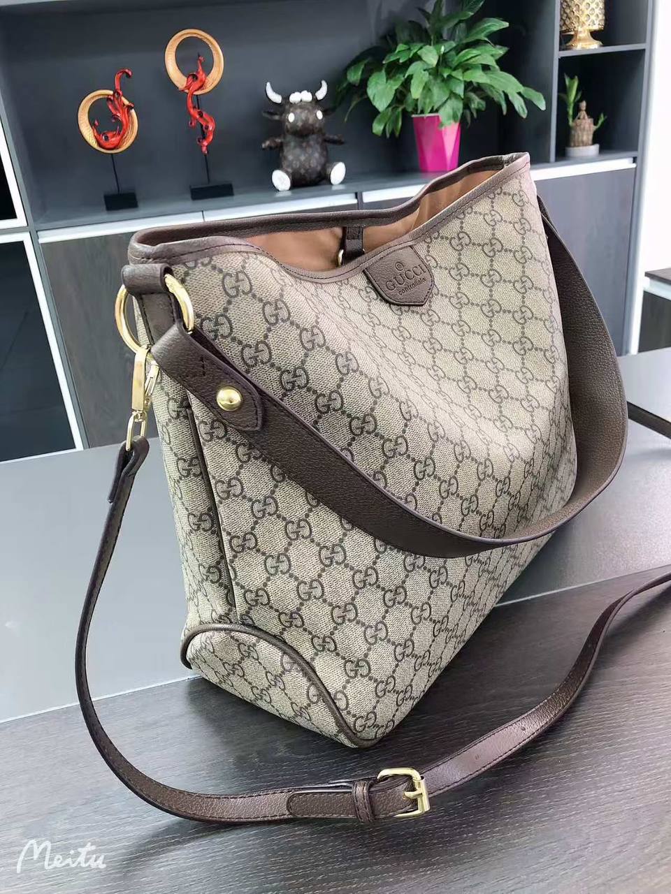 Gucci
85 dhs🇦🇪🇦🇪
Zain07
♥️♥️♥️