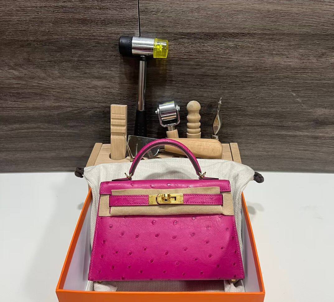 NEW✨HERMES✨
SUPER MASTER QUALITY🫶
WITH FULL PACKAGING🎁
SIZE::✨19CM✨
1250 dhs🪙💚
Zain255
♥️♥️♥️