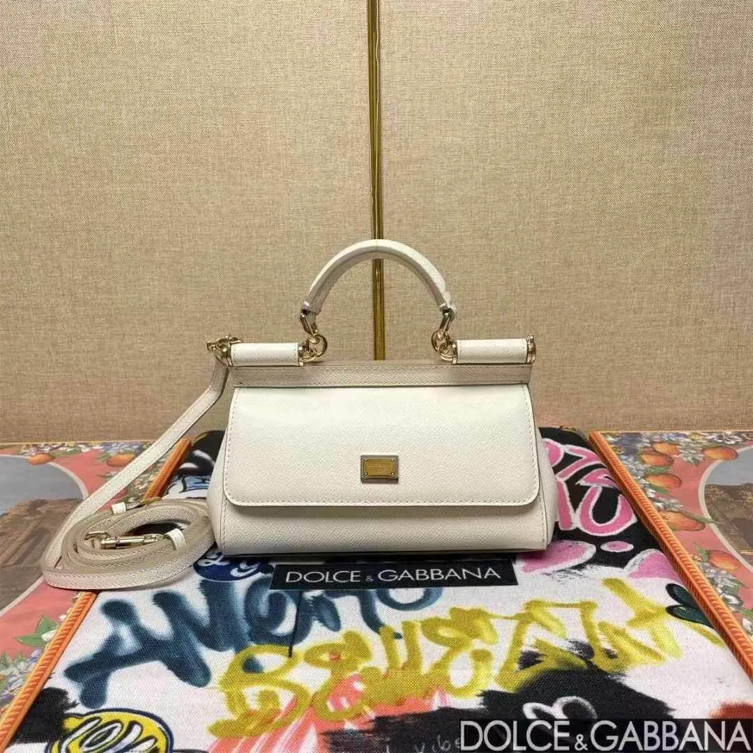Valentino - JW PEI - BOTTEGA - D&G - PRADA - PATEK - Chanel - Fendi - Dior - MK - Loro Piana - LV - Aquazzura - Jimmy Choo - Christian Louboutin - Van Cleef - APM - Rolex - Cartier - Hermes - Gucci - Polene - ALO - Coach - Loewe - Adidas - Nike - YSL - QC