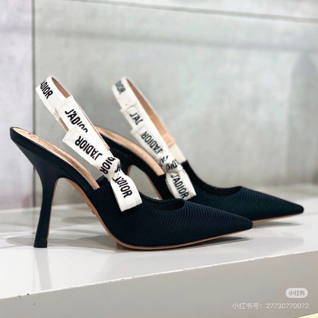 Dior
Size 36-41
110 dhs✅
Zain145
♥️♥️♥️