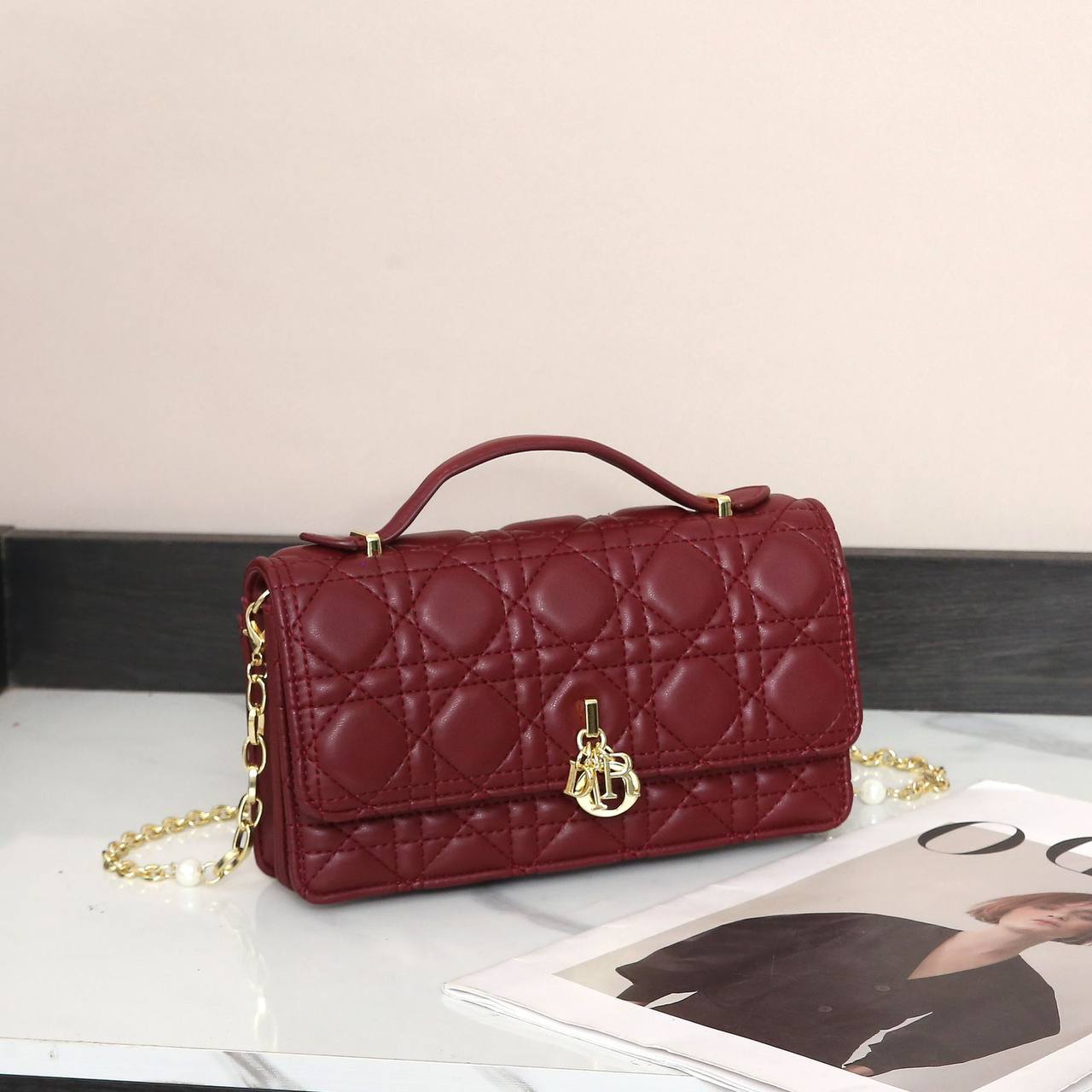 Dior
with box🎁🎁🎁
95 dhs✅
Zain143
♥️♥️♥️