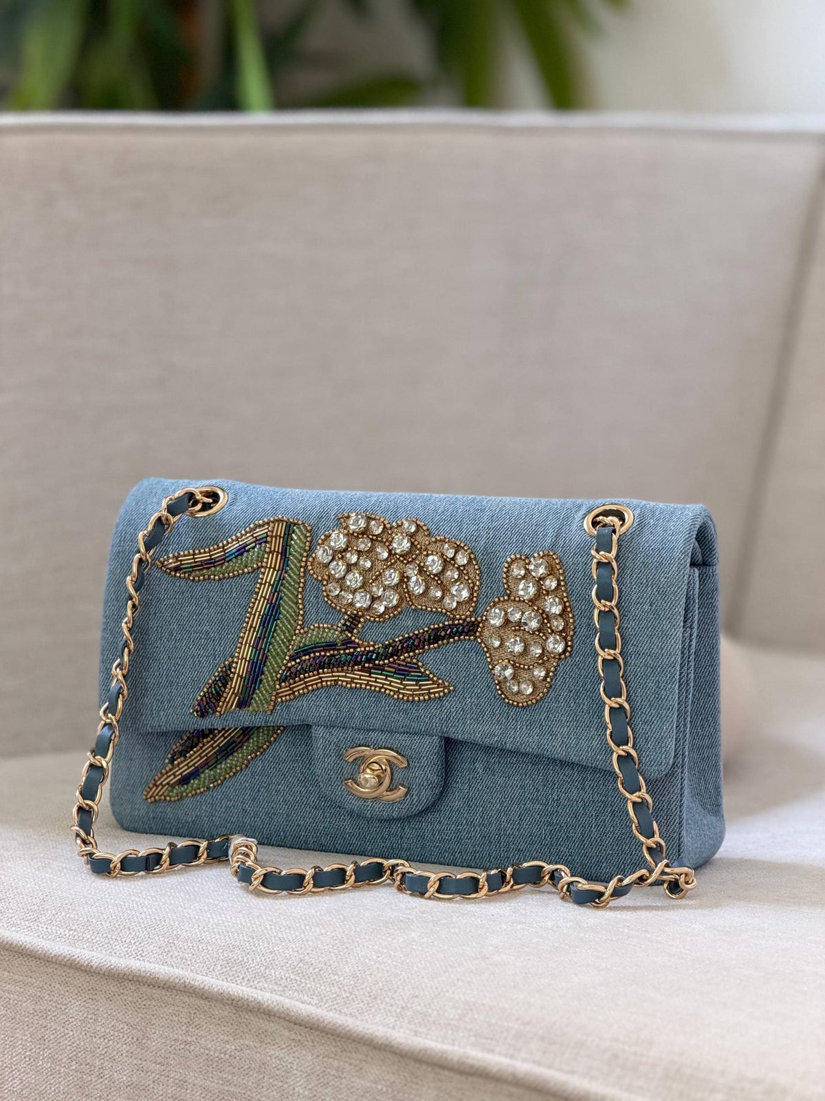 NEW COLLECTION
BRAND- CHANEL
SUPER MASTER QUALITY
BOX WITH PAPER BAG
For Price 👇 WhatsApp✅
0568585901
0507557372
0552275751 Owner Zain 👌
Zain267
♥️♥️♥️