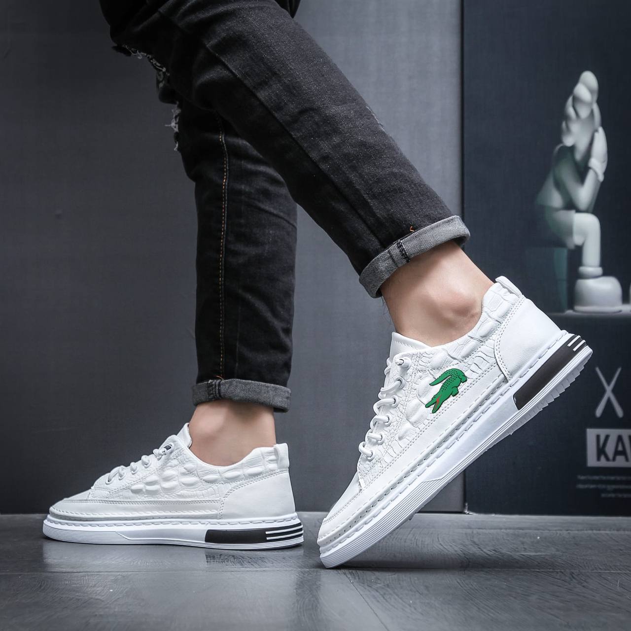 Lacoste
Size 39to45
50 dhs✅
Zain163
♥️♥️♥️