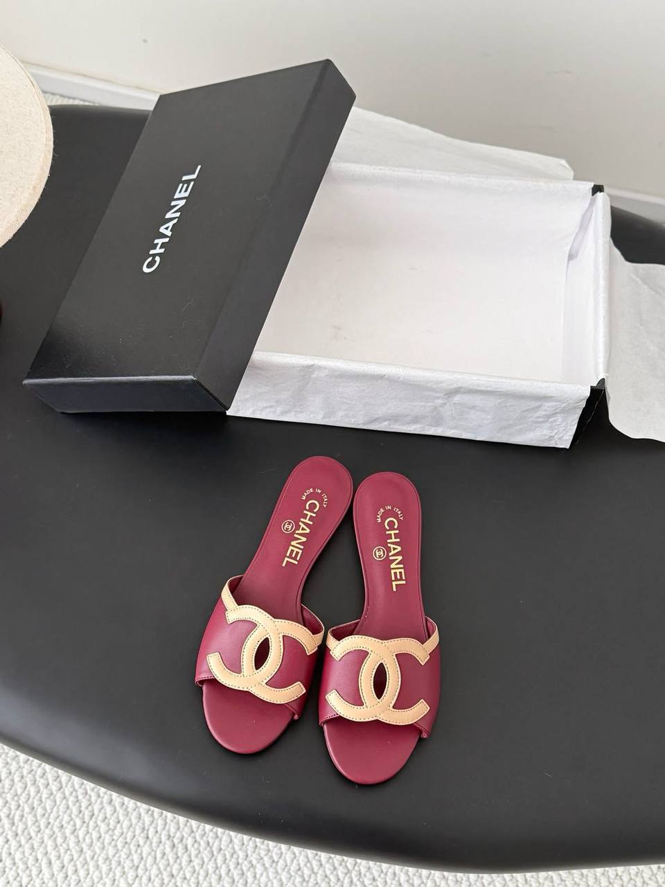 Chanel 🔥
High quality🤗
SIZE ……… 36-42🥳
330 dhs✅
Zain119
♥️♥️♥️