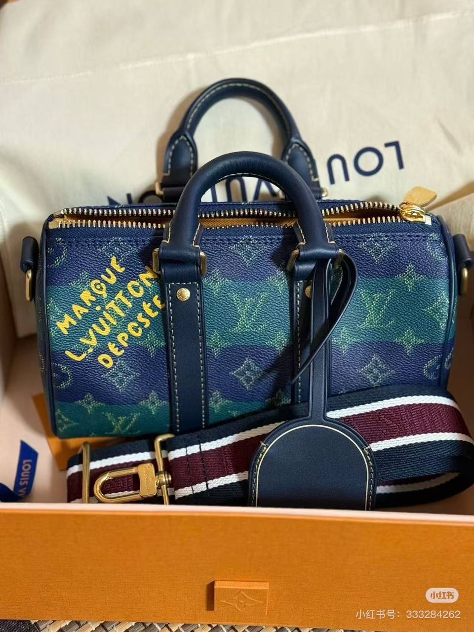 LV Master
25cm💕
350 dhs🪙🌨️
Zain228
♥️♥️♥️