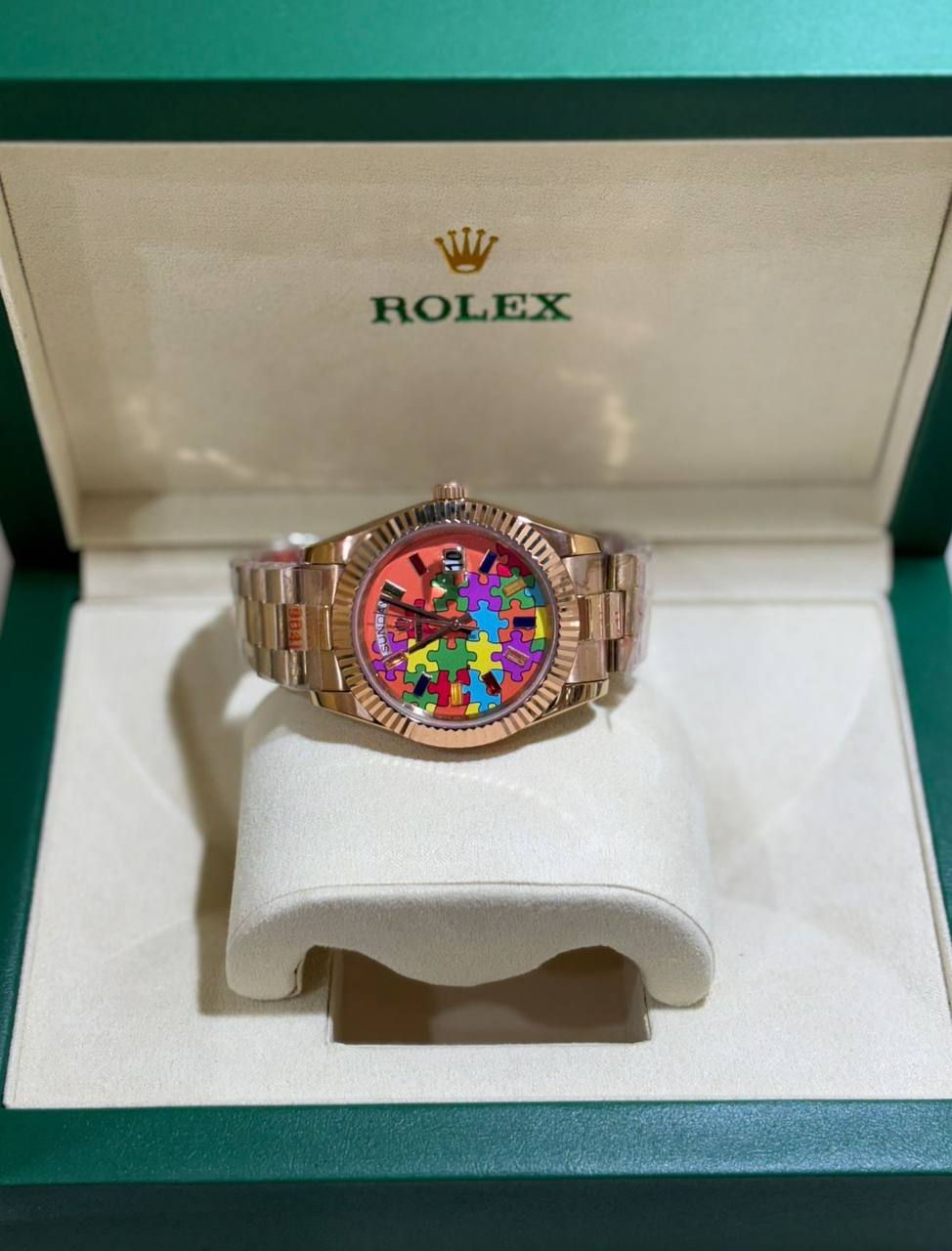 Rolex
male moneyautomatic----🌹🌹🌹
320 dhs🪙💚
Zain108
♥️♥️♥️