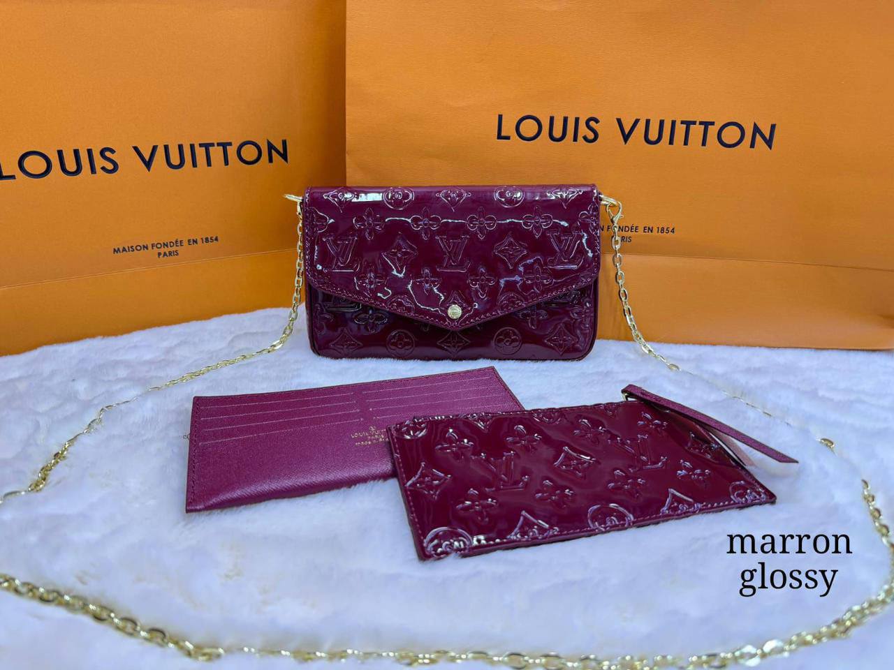 LV
ᴘᴏᴄʜᴇᴛᴛᴇ
ɢᴏʟᴅ ʜᴀʀᴅᴡᴀʀᴇ
ᴡɪᴛʜʙᴏx🎁🎁🎁
ʟᴇᴀᴛʜᴇʀ/ɢᴀᴍᴏsᴀ
sɪᴢᴇ:21ᴄᴍ
75 dhs💓
Zain56
♥️♥️♥️