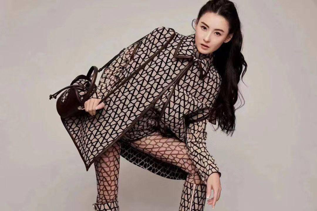 Available
280 dhs🪙💕
Zain262
♥️♥️♥️