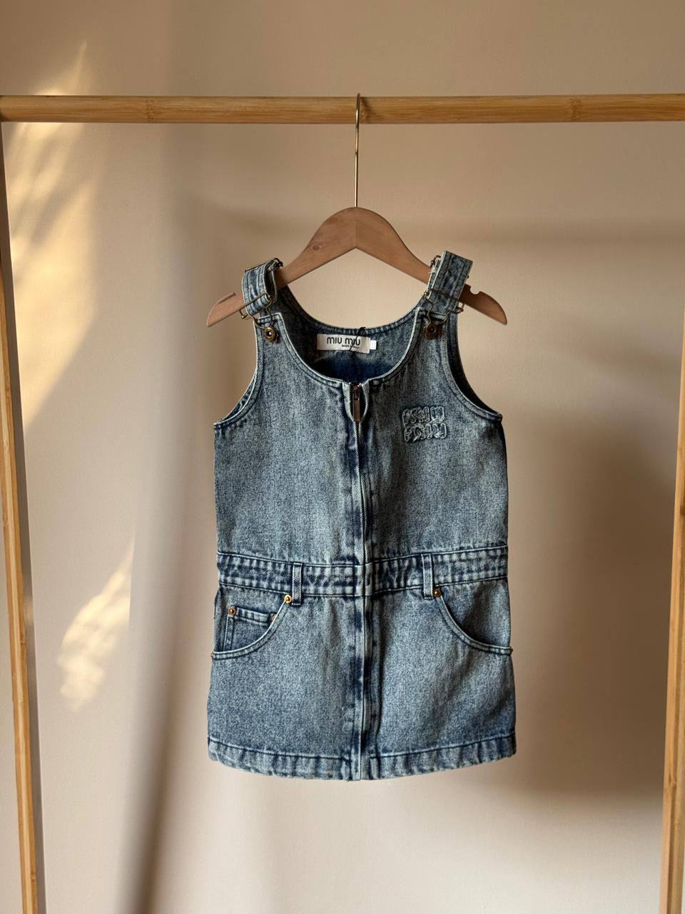 New collection{}
Brand :MIUMIU 🔥
Super master quality 😍
Size:2/ 12years old
280 dhs🪙💕
Zain261
♥️♥️♥️