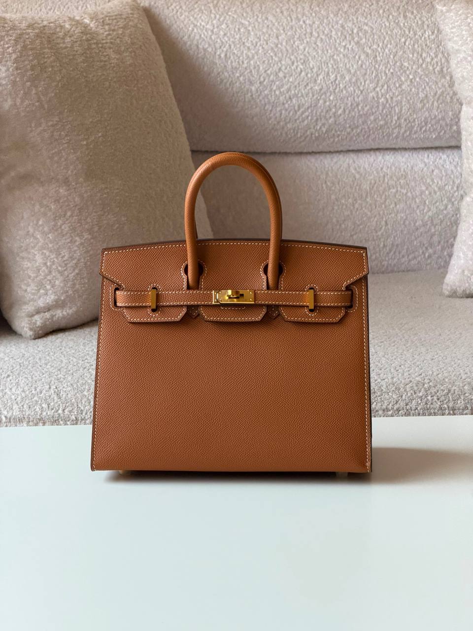 Hermes birkin 25cm💕super master quality😍with box❤️
600 dhs🇦🇪🇦🇪
Zain52
♥️♥️♥️