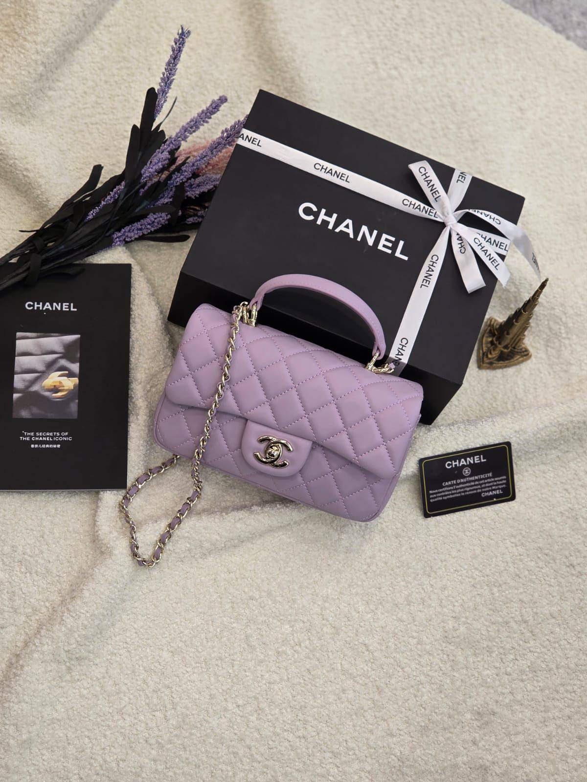 Chanel Master
20Cm
260 dhs❣️
Zain131
♥️♥️♥️