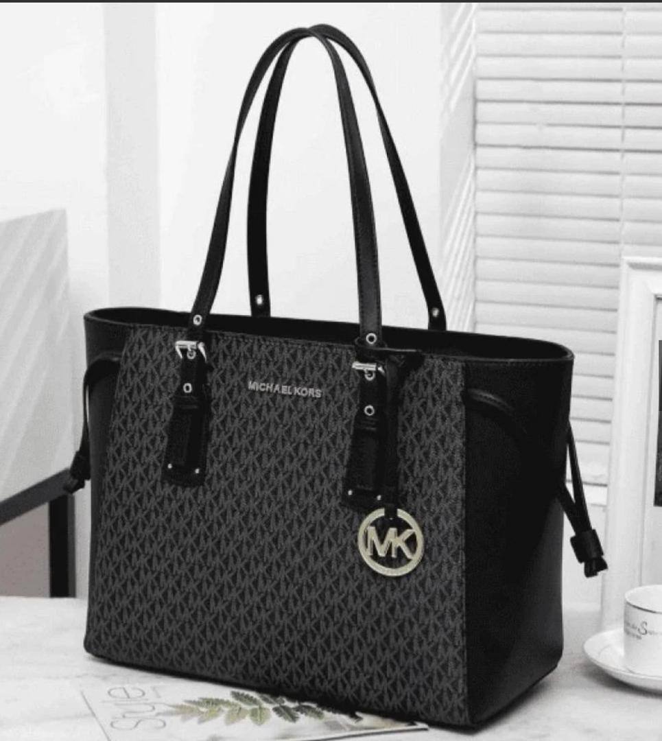 MK
100 DHS🇦🇪🇦🇪🇦🇪
high quality
41cm
Zain26
♥️♥️♥️