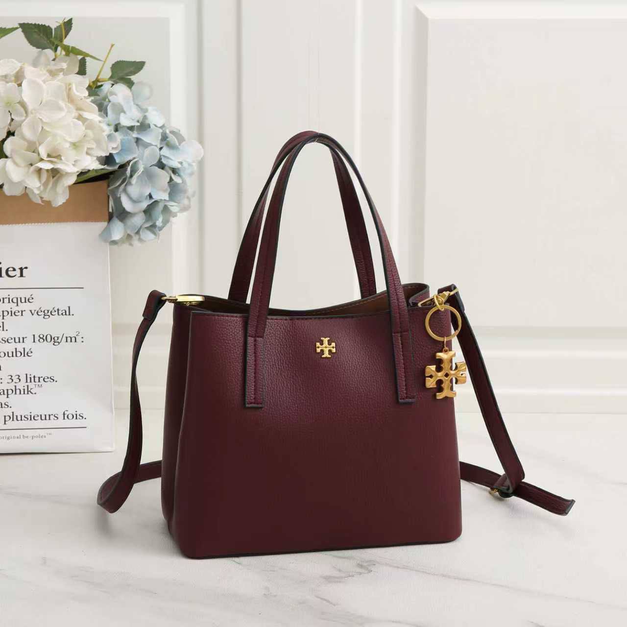 TORY BURCH
90 dhs✅
24cm
Zain72
♥️♥️♥️