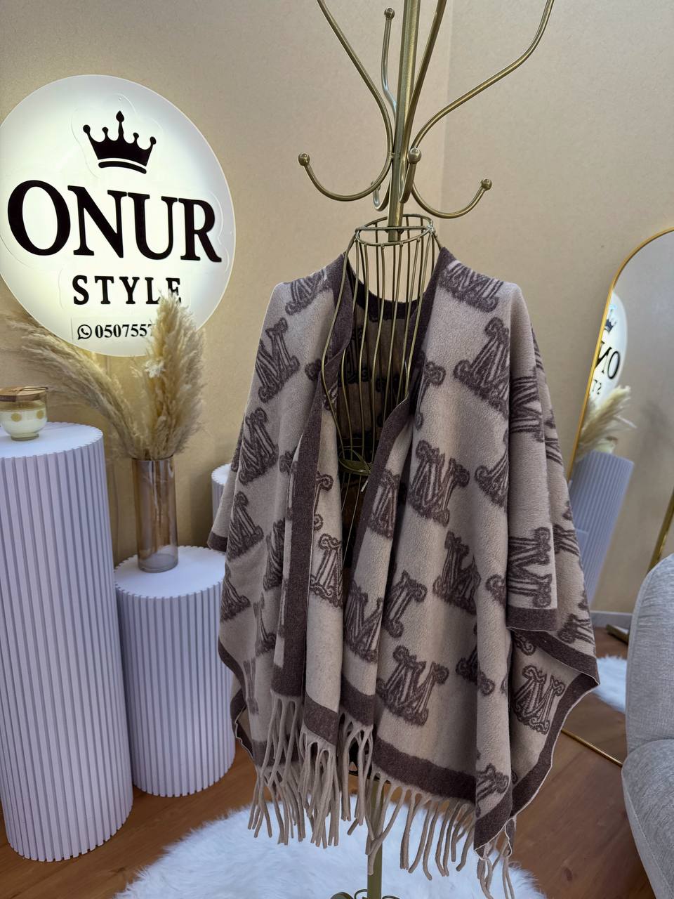 Winter scarf
80 dhs
Zain140
اطلبوها من الوتس المثبت في الأعلى👆🏻👆🏻
تواصلو معنا 👈🏻 Zain
For order WhatsApp pinned 👆🏻
♥️♥️♥️