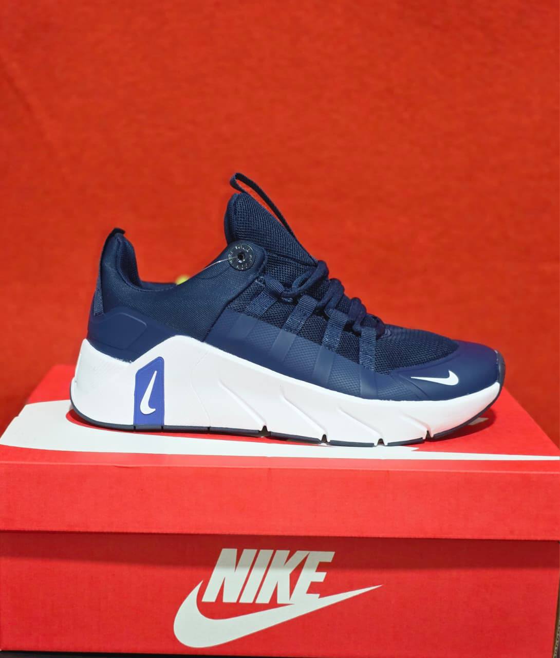 Nike
115 dhs🇦🇪🇦🇪
40 to 45
Zain27
♥️♥️♥️