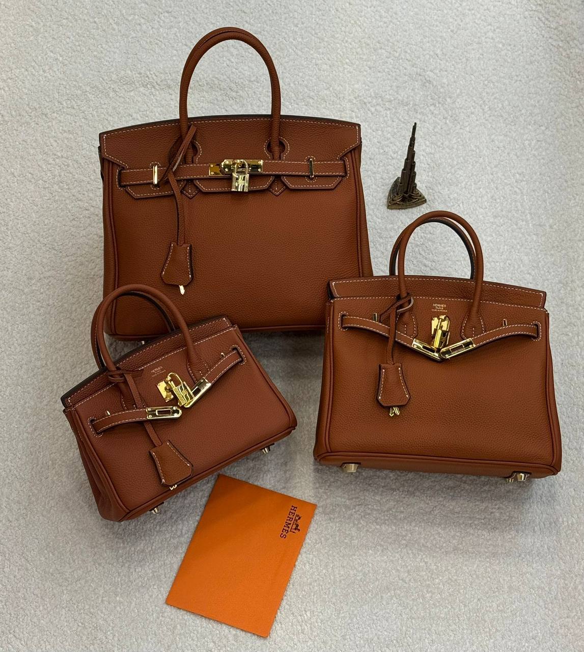 Hermes
Master❣️❣️
30Cm 380 dhs🇦🇪🇦🇪
25Cm 360 dhs🇦🇪🇦🇪
20Cm 320 dhs🇦🇪🇦🇪
💼 With Box 💼
Zain131
♥️♥️