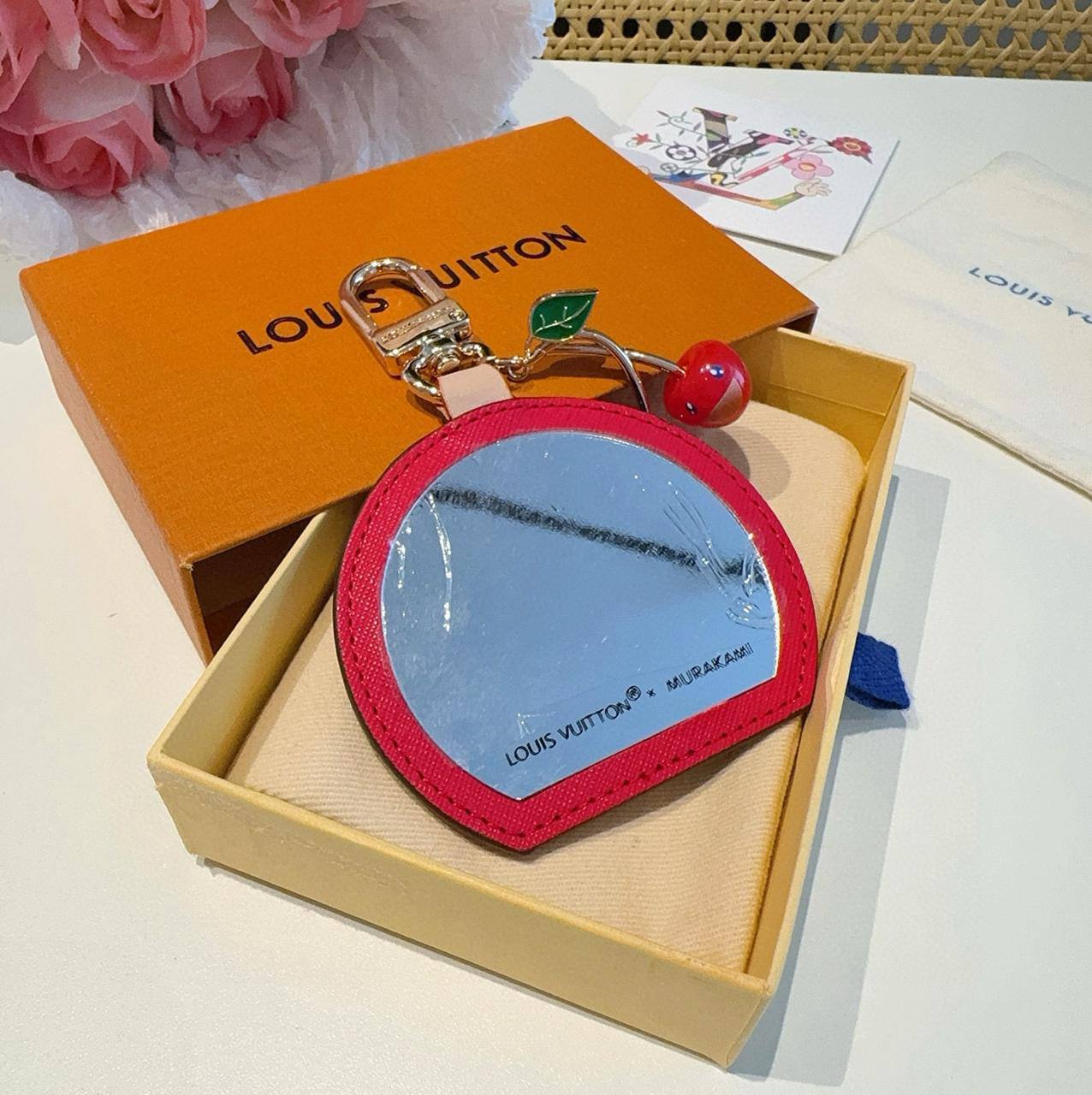 Key Chain Bag Charm
65 dhs🪙💕
With Box And Paper Bag
🎁🎁🎁
Zain89
♥️♥️♥️