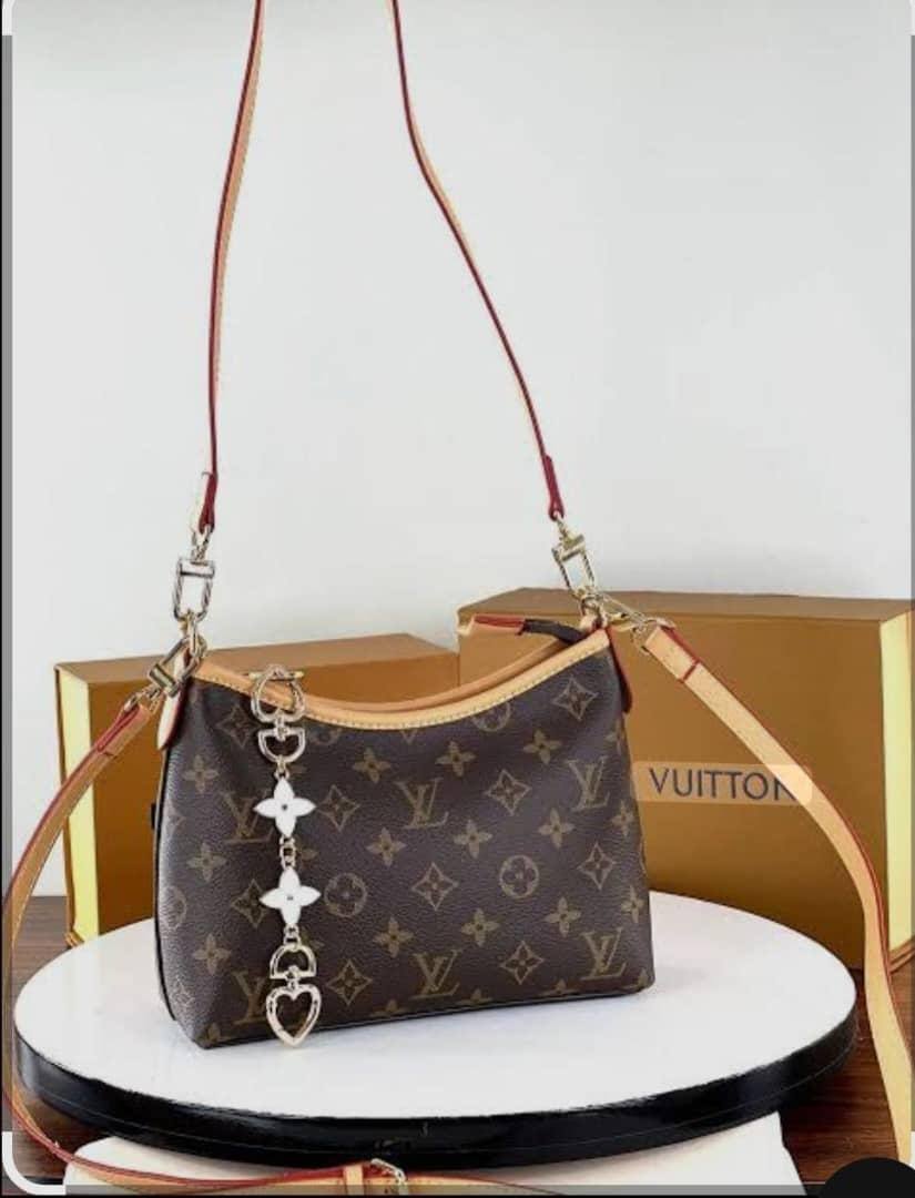 LV
Carry All Hobo
Master quality
22cm
with box
🎁🎁🎁
180 dhs🪙🌨️
Zain95
♥️♥️♥️