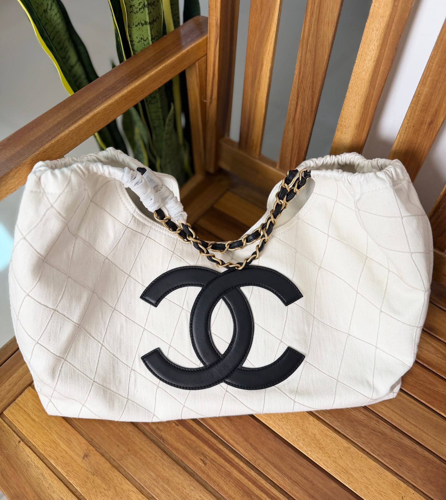 CHANEL
Super Master Quality ⚡️
Size 43cm📏
For Price 👇 WhatsApp✅
0568585901
0507557372
0552275751 Owner Zain 👌
Zain321
♥️♥️♥️
