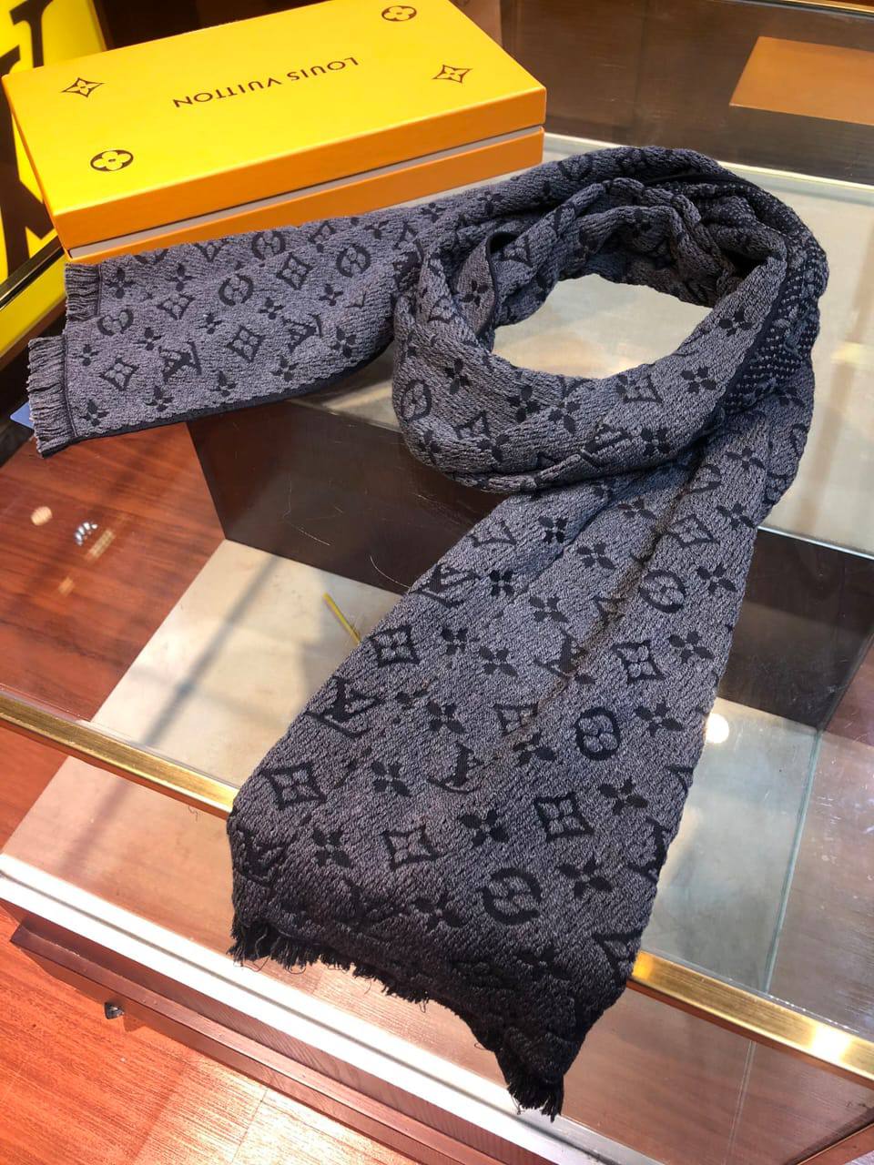 NEW COLLECTION👌🏻
Louis Vuitton SCARF❤🔥
VIP Quality👑With Original Packaging👌🏻
350 dhs🇦🇪🇦🇪
Zain329
♥️♥️♥️