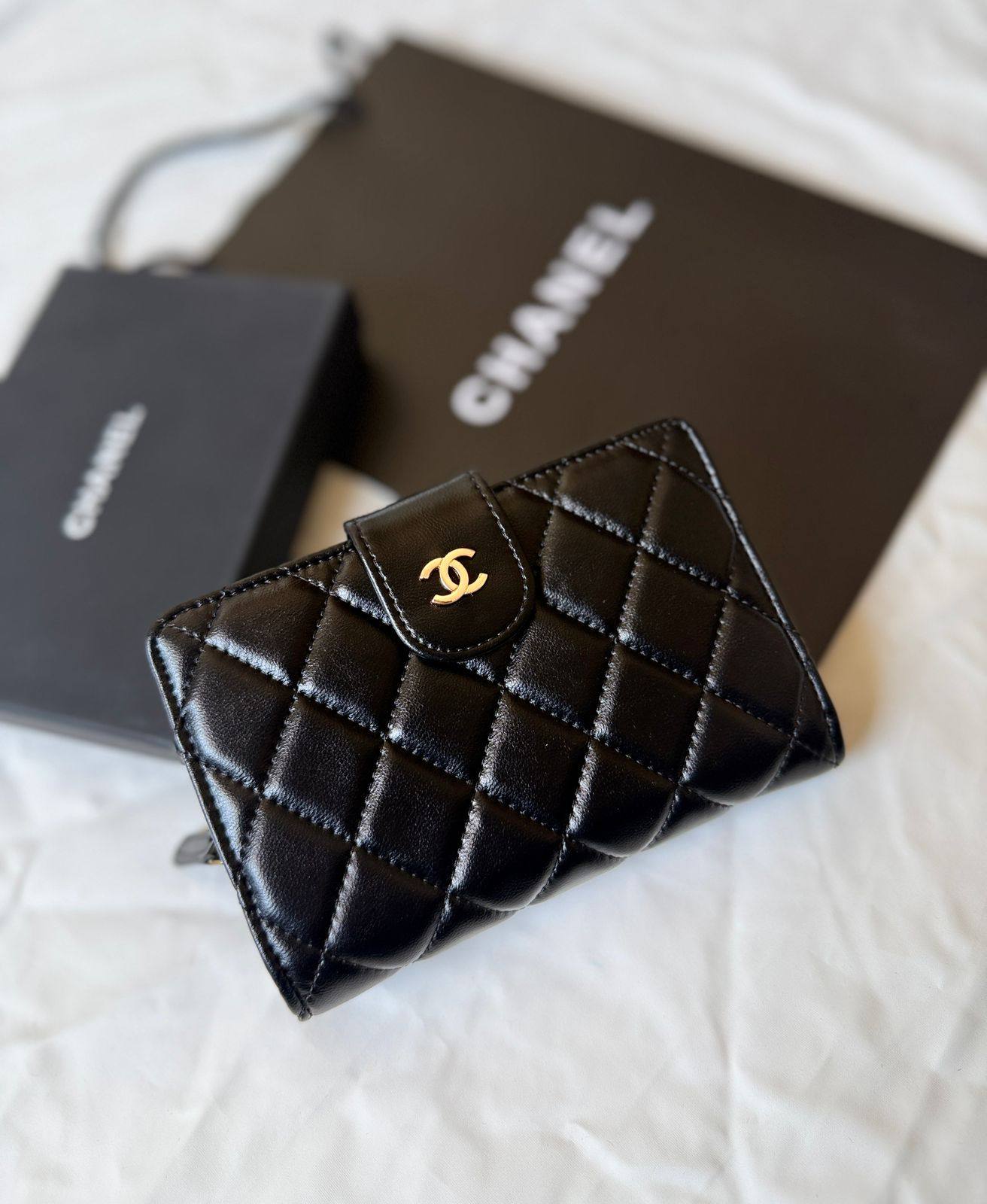 Chanel
💜*Super Master*💜
320 dhs✅
Zain275
♥️♥️♥️