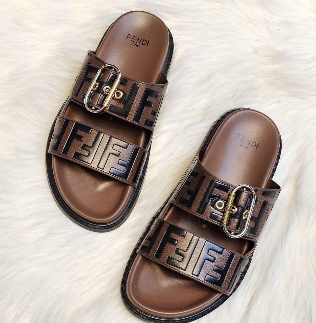 FENDI
☘️ *SIZE 36 to 41 ☘️
150 dhs✅
Zain224
♥️♥️♥️