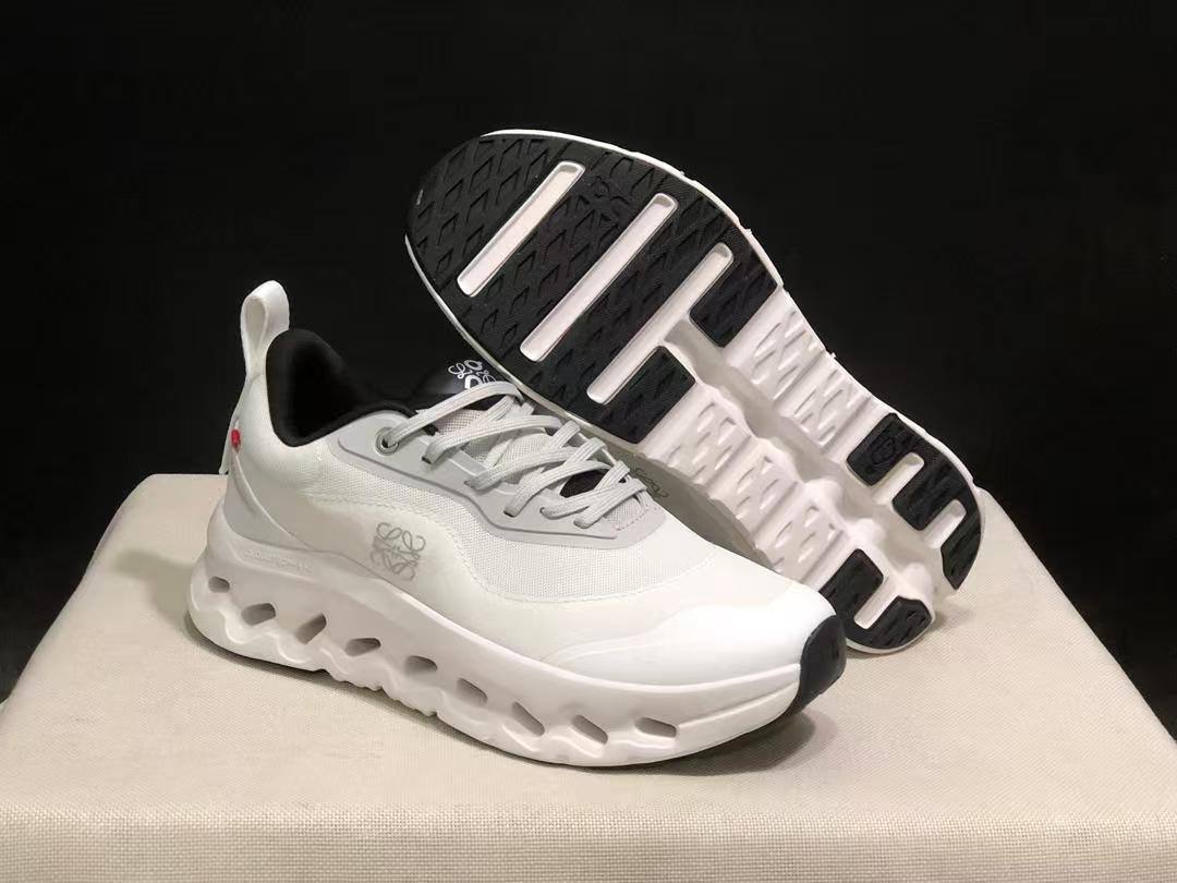 Loewe
Size 40 to 45
130 dhs✅
Zain27
♥️♥️♥️