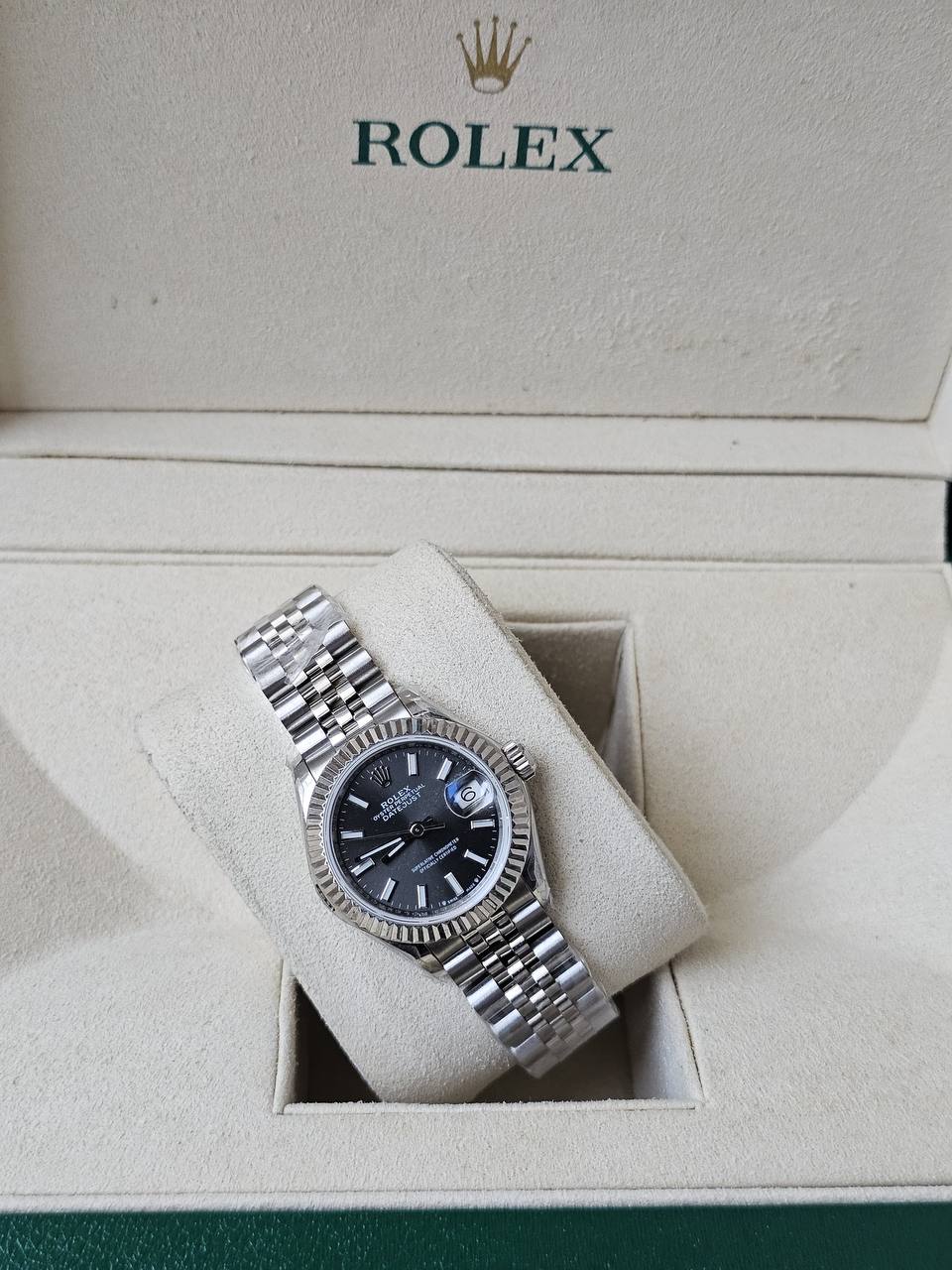 *♛ROLEX♛*
Rolex
_DATE-JUST 28MM
Swiss Movement🇨🇭
Water Resistant 💧
Sapphire Crystal
Super Master Quality
With Original Box 📦🛍️
For Price 👇 WhatsApp✅
0568585901
0507557372
0552275751 Owner Zain 👌
Zain281
♥️♥️♥️