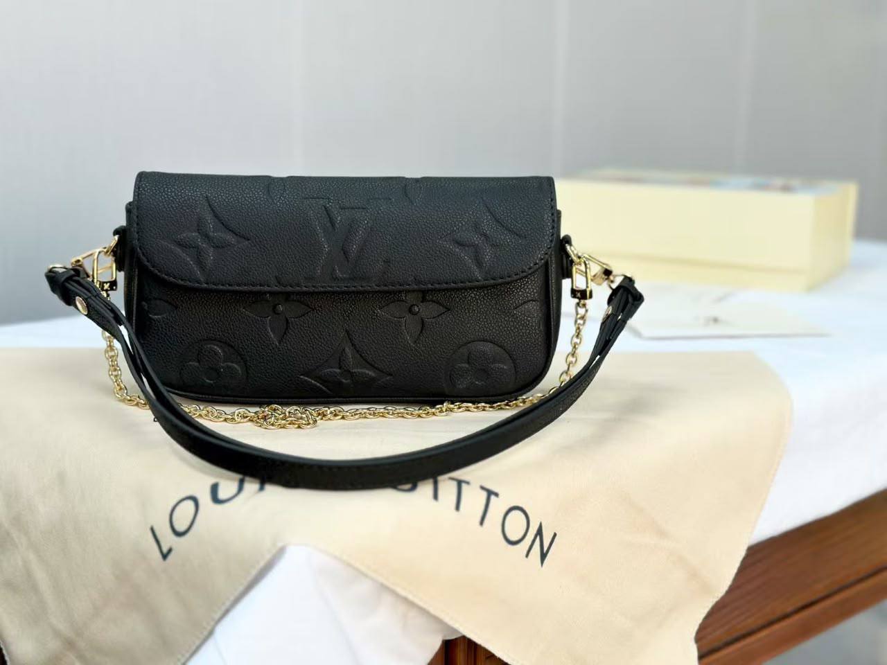 LV
Master❣️❣️
240 dhs✅
Zain153
♥️♥️♥️
