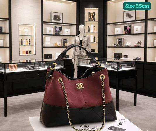 CHANEL
-35 cm
110 dhs🪙💚
Good Quality
Zain90
♥️♥️♥️